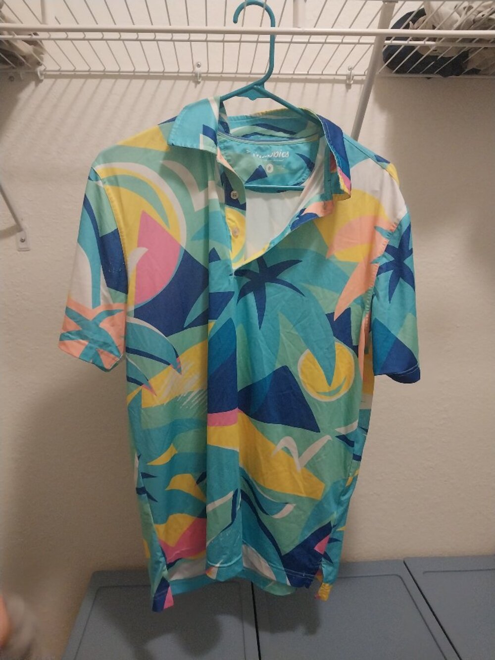 Chubbies Mens small polo